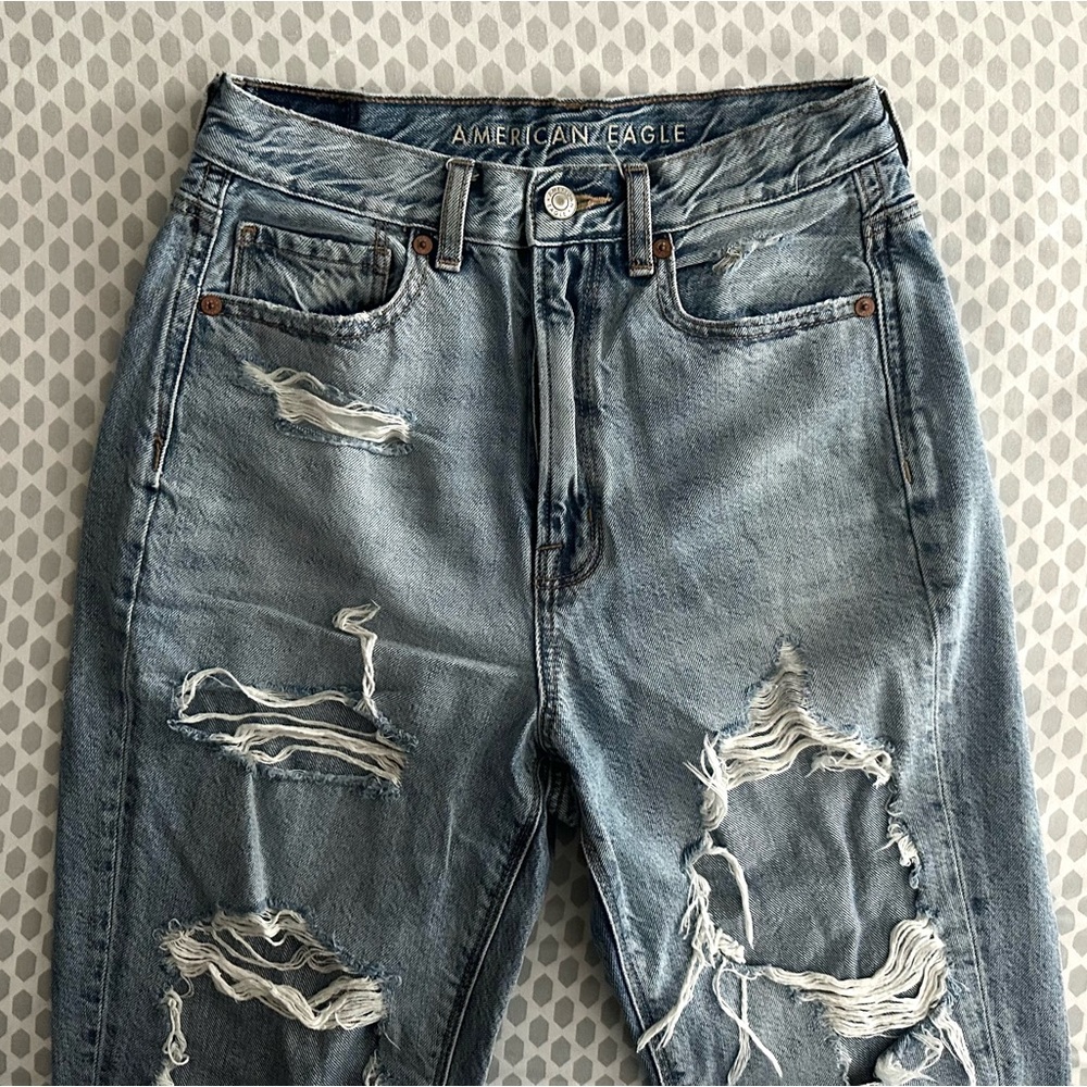 American Eagle High Rise Ripped Mom Jeans